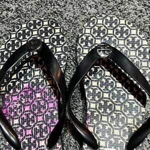 Tory Burch casual black  Flip-Flops Sandals Sz 8